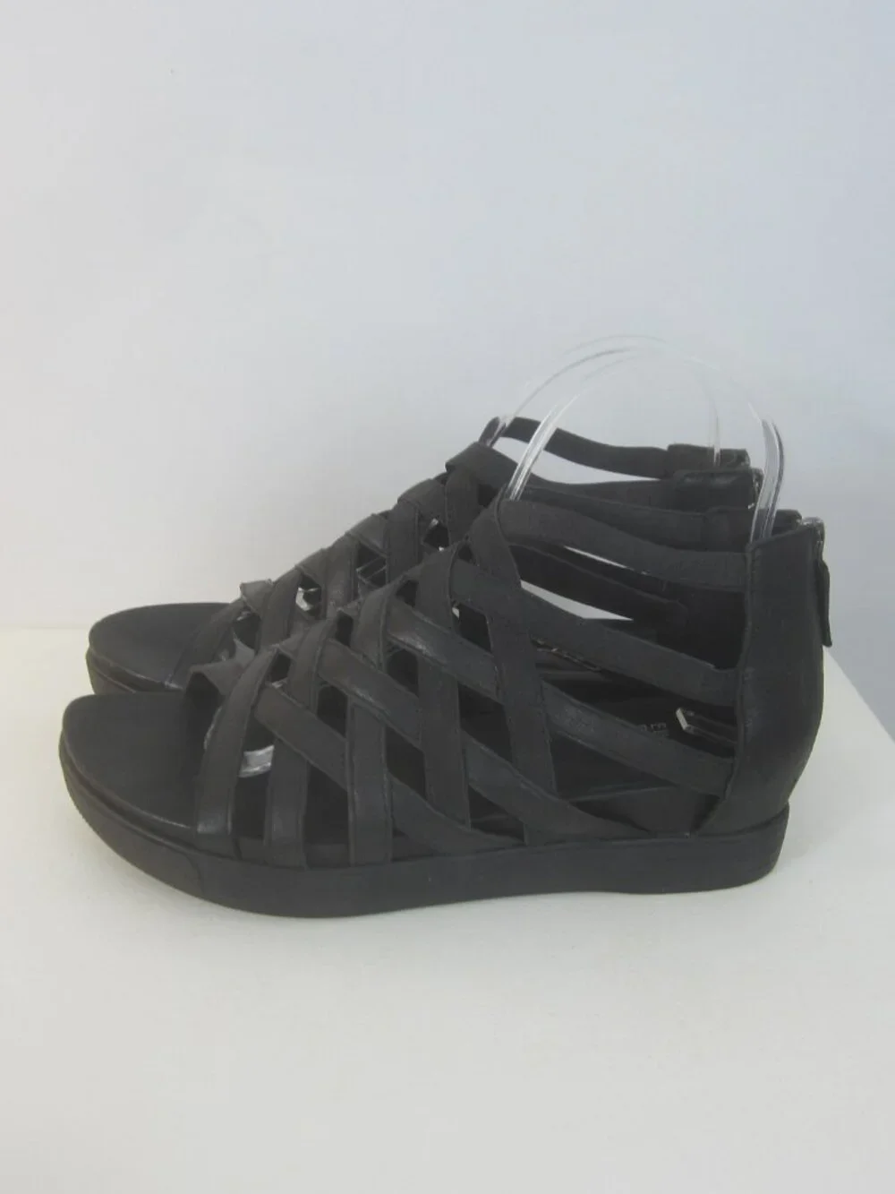 Eileen Fisher Women 7 M  Oodle Black Nubuck Back Zip Strappy Open Toe Sandals